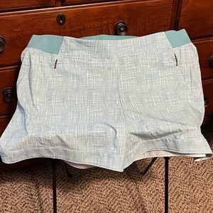 CALIA by Carrie Underwood, Anywhere Cuffed Short L